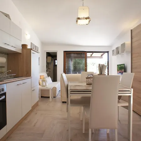 Apartment Kika *